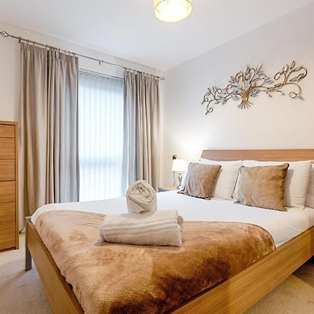 Parking, Balcony, Fully Equipped Kitchen Apartment Swansea Exterior photo